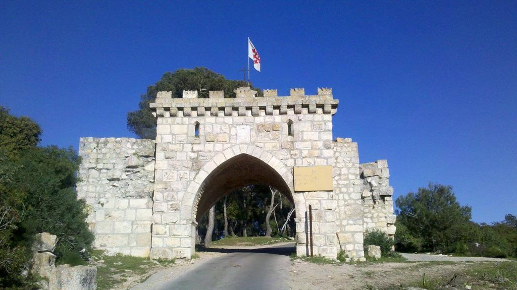 Pearl Of The Valley Hotel Kfar Tavor Exterior foto