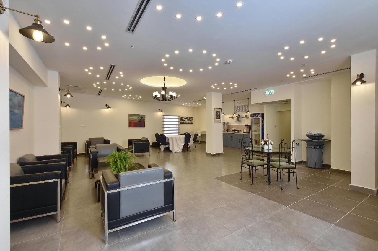 Pearl Of The Valley Hotel Kfar Tavor Exterior foto